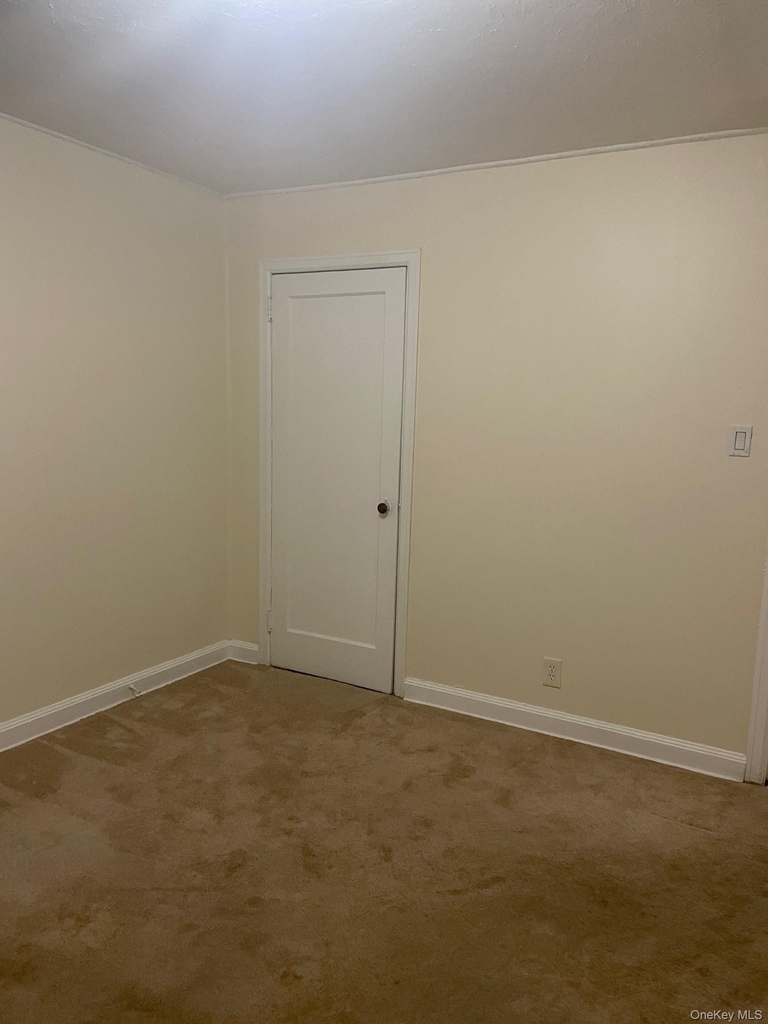 201 Butler Boulevard - Photo 3