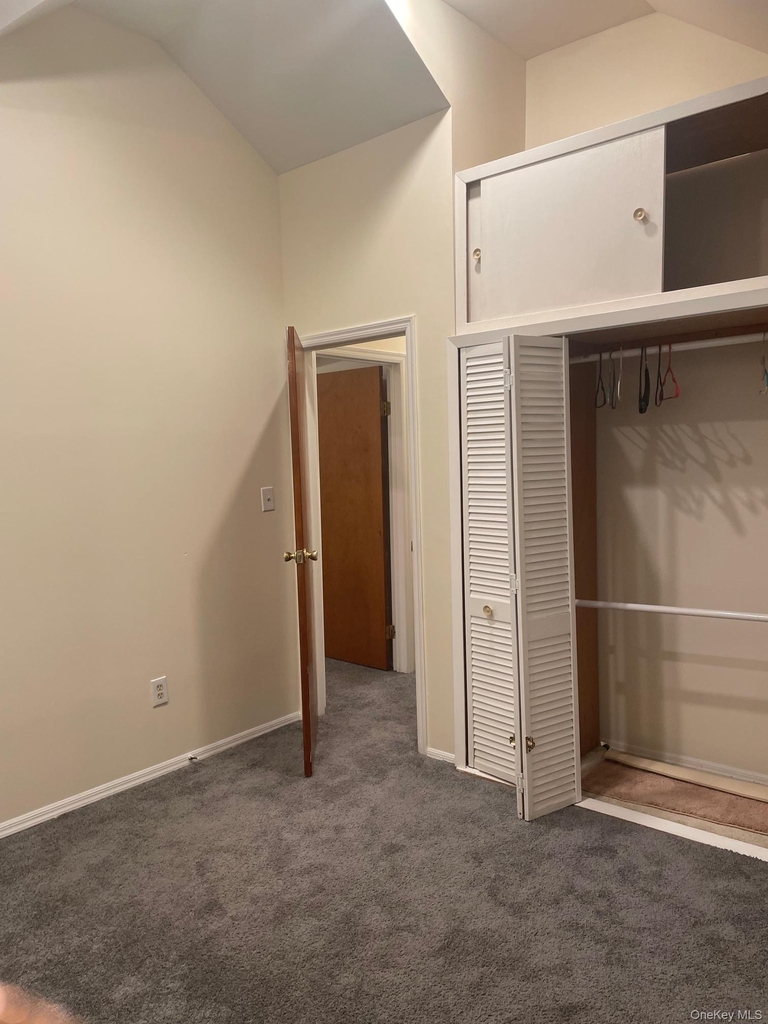 201 Butler Boulevard - Photo 5