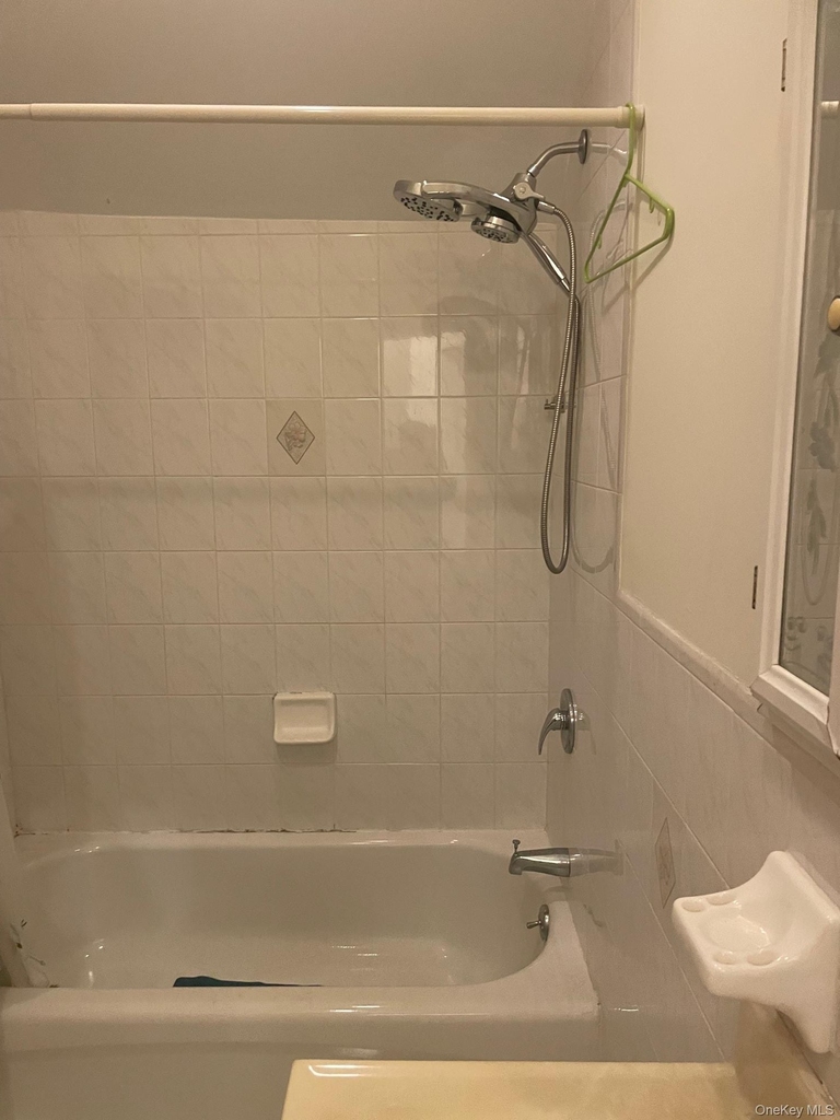 201 Butler Boulevard - Photo 2