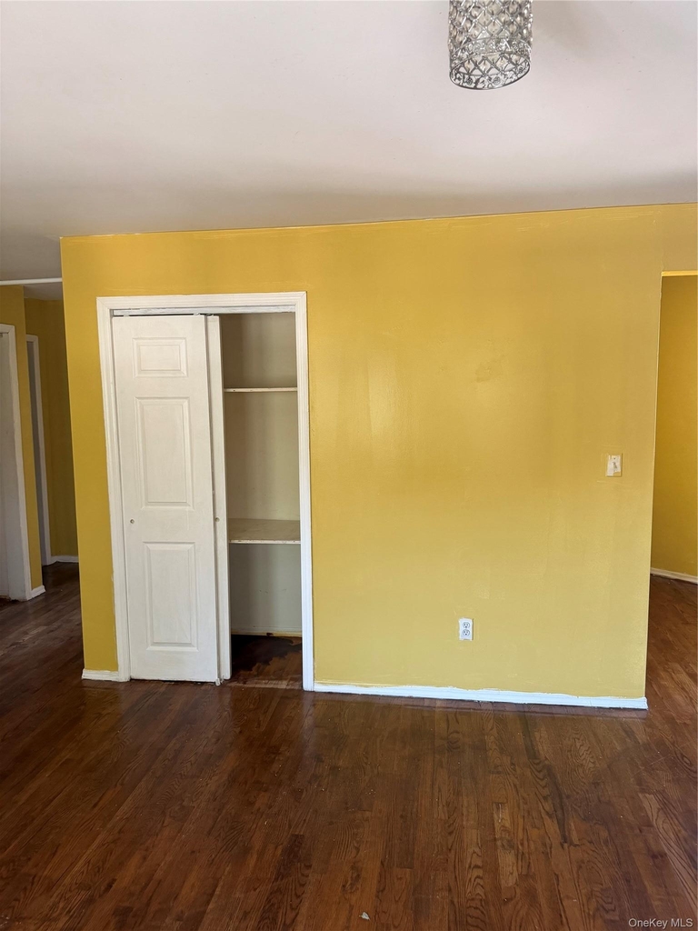 93-20 197th Street - Photo 7