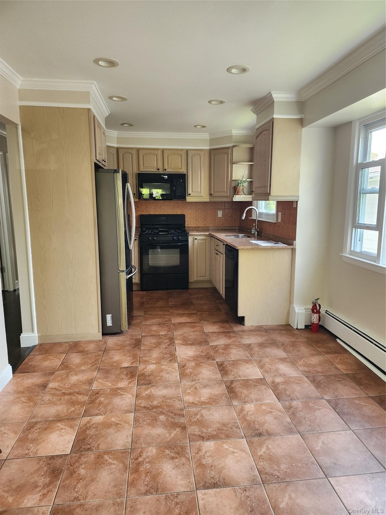 548 S 9th Avenue - Photo 3