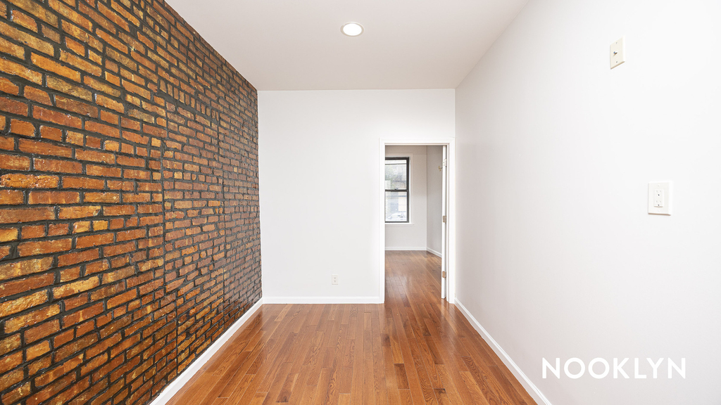 1806 George St 11385 - Photo 1