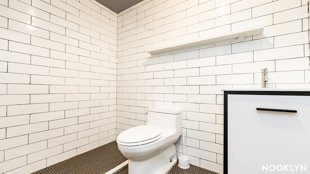 137 21st St  11232 - Photo 2
