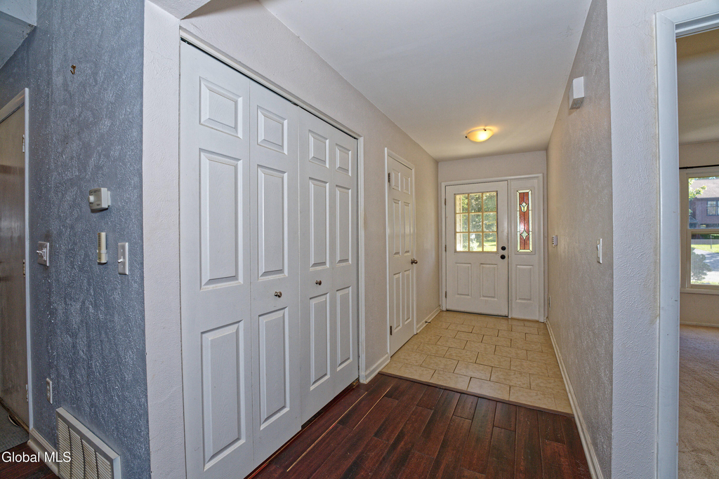 638 Top Ridge Drive - Photo 3