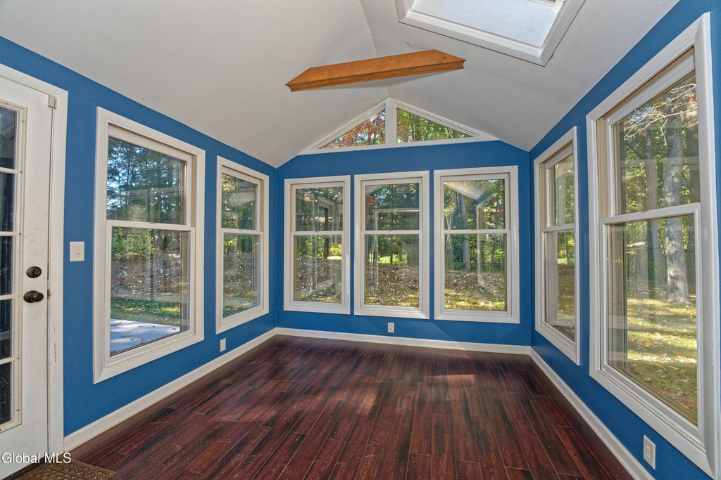638 Top Ridge Drive - Photo 13