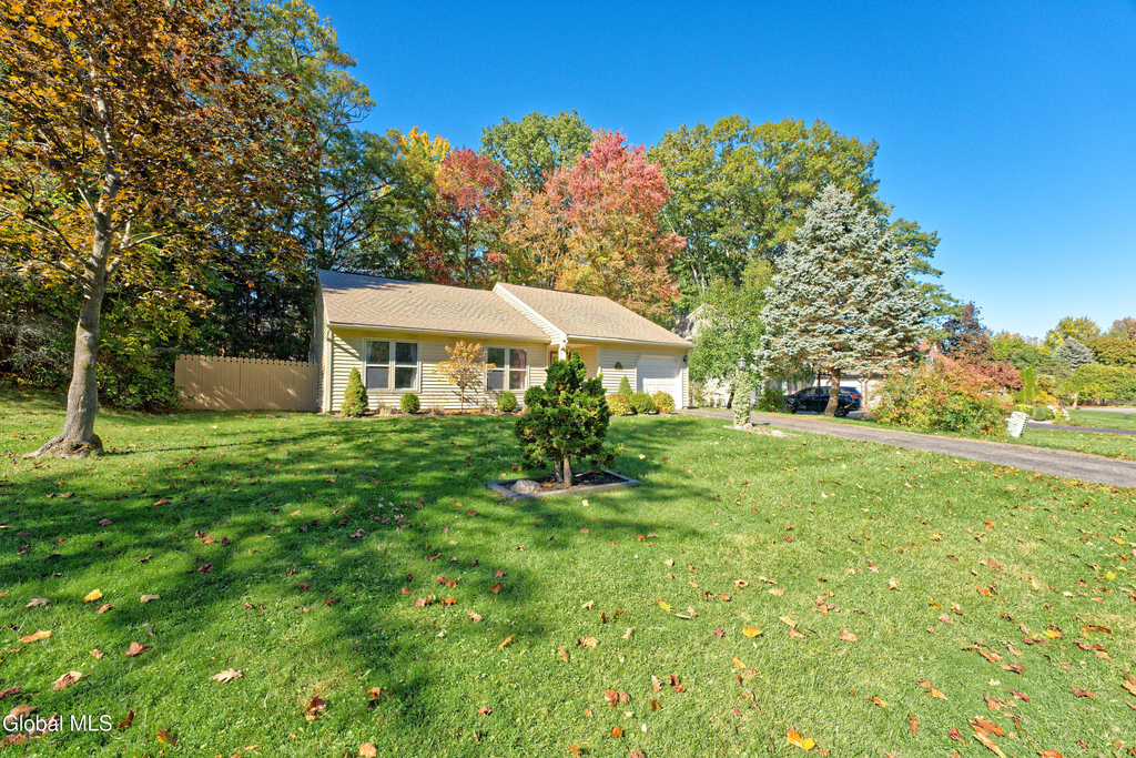 638 Top Ridge Drive - Photo 1