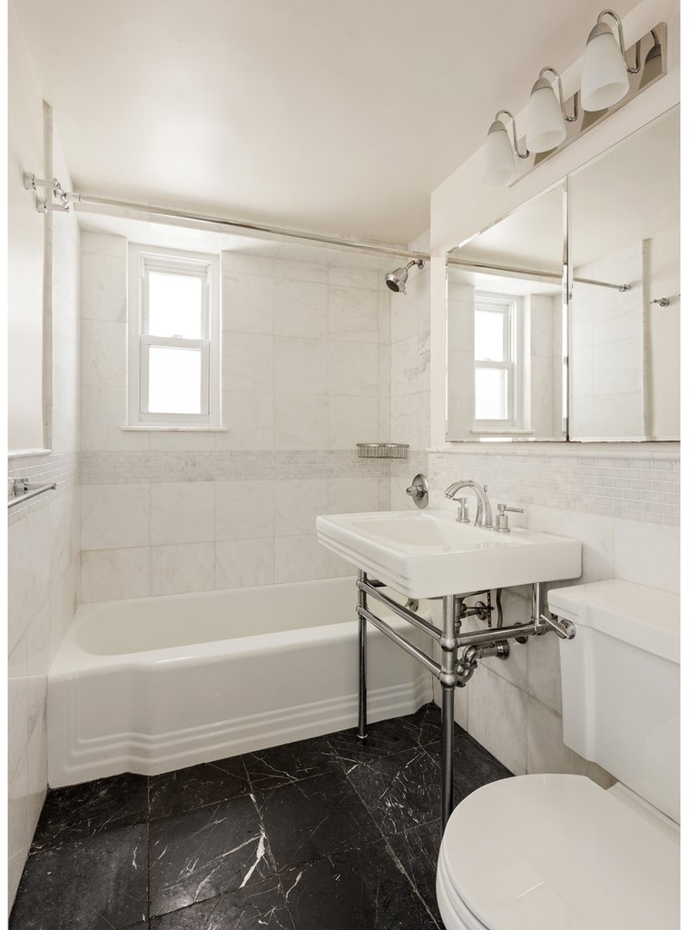 345 E 56th Street - Photo 16