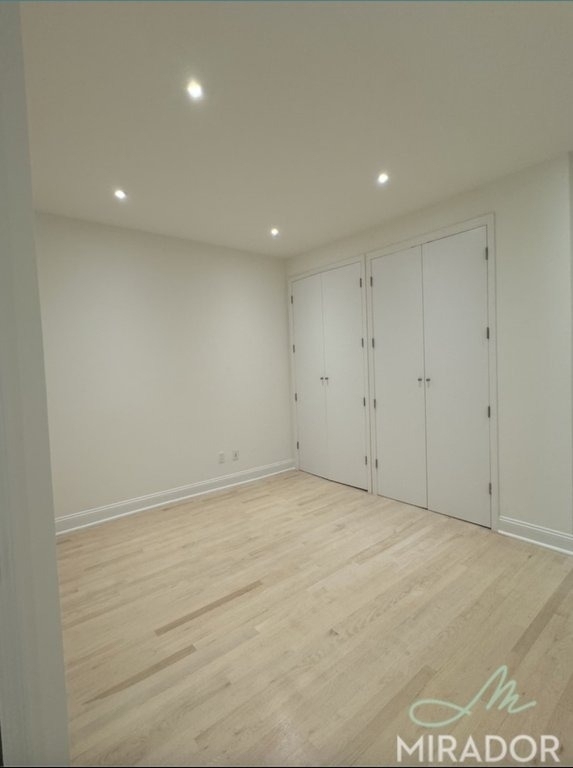 270 Park Avenue S - Photo 3