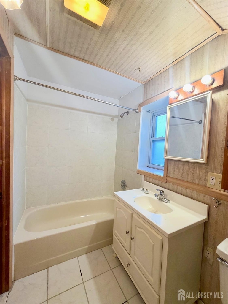 131 William Street - Photo 15