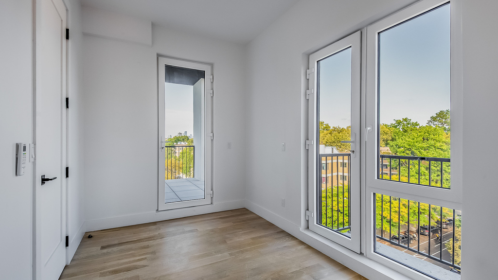 146 Scholes St 11206 - Photo 3