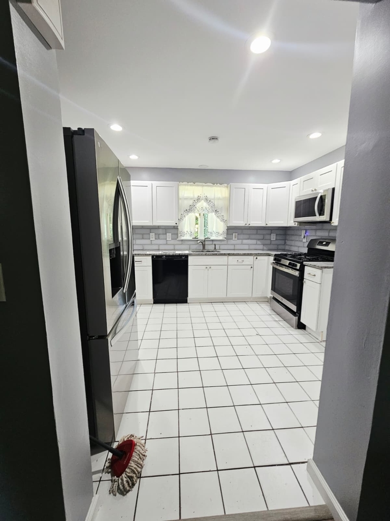  1 Bedroom Apartment for Rent | Mastic Beach, NY - Photo 11