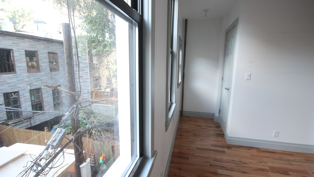 294 Harman St 11237 - Photo 12