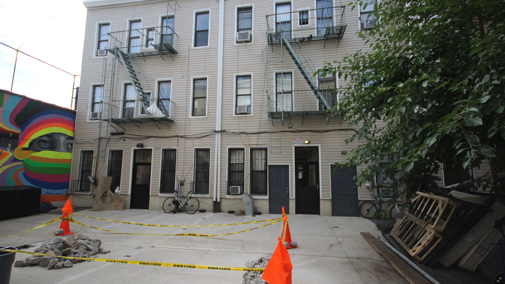 294 Harman St 11237 - Photo 6
