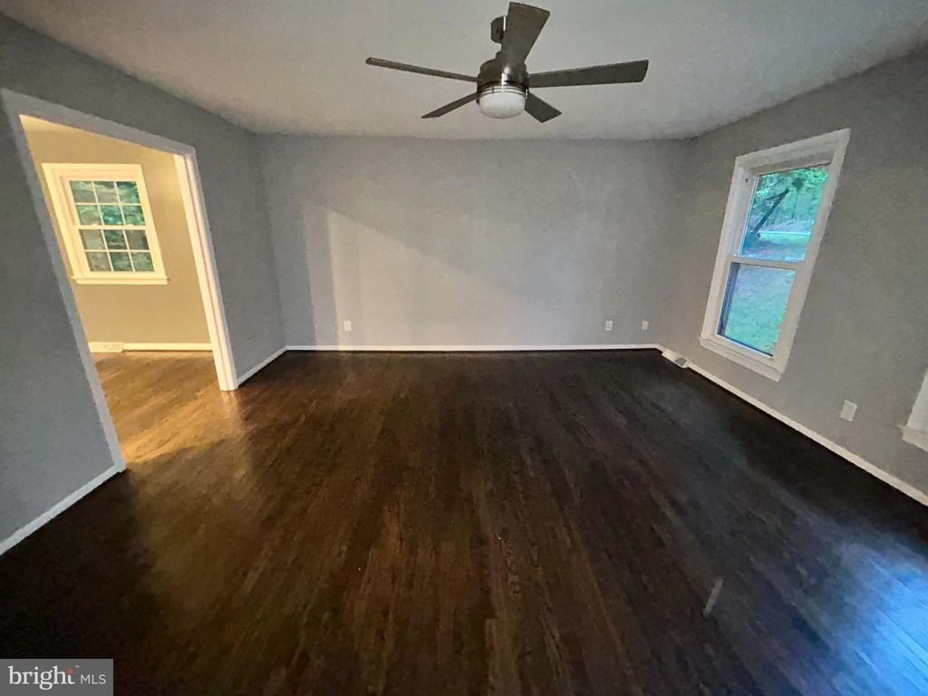 22 Williams Drive - Photo 3