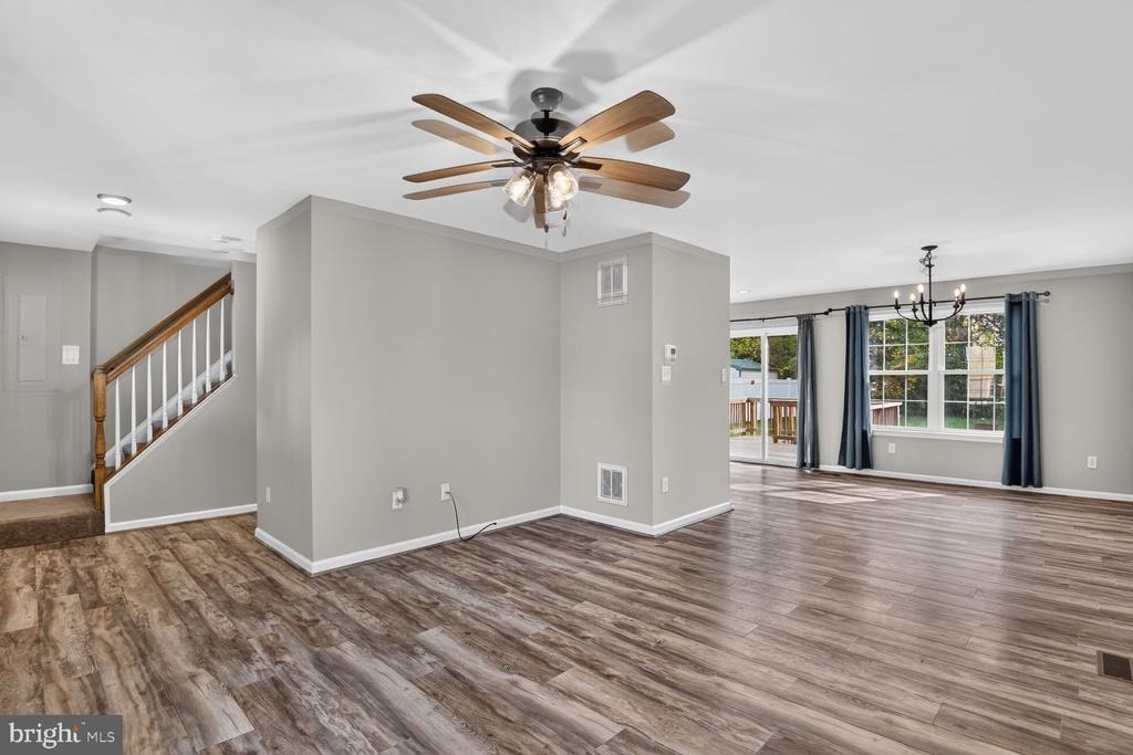 207 S Loudoun Street - Photo 8
