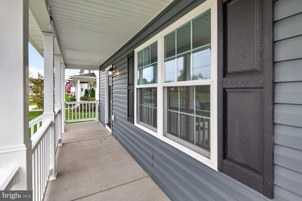 207 S Loudoun Street - Photo 3