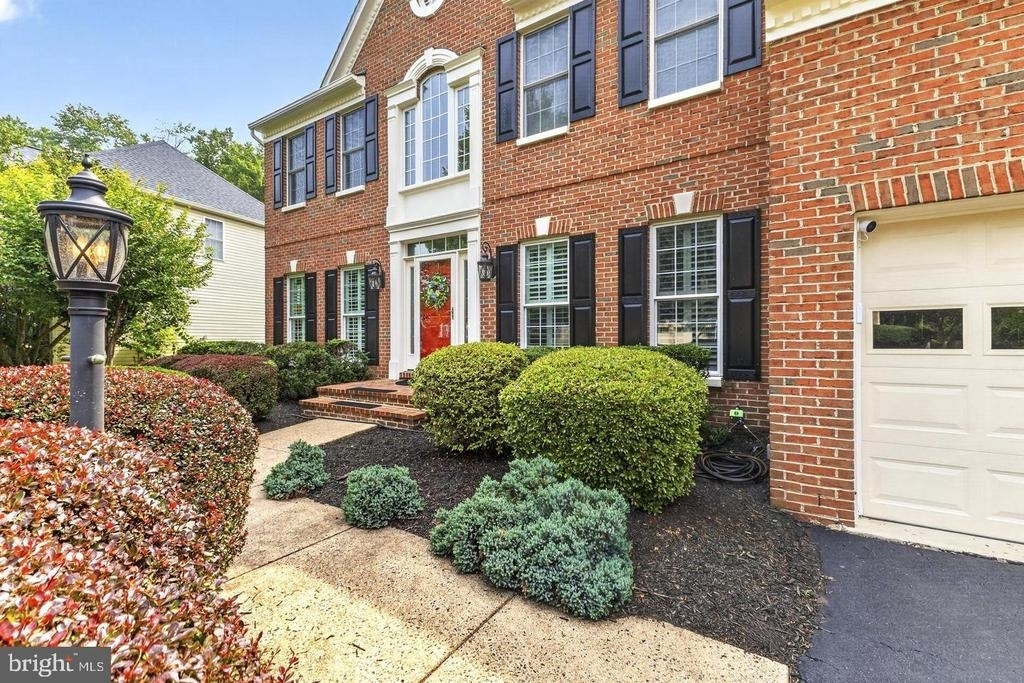8147 Cancun Court - Photo 2