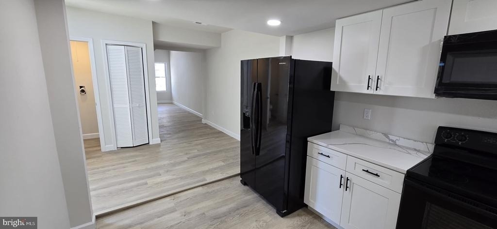 317 S West Street - Photo 2