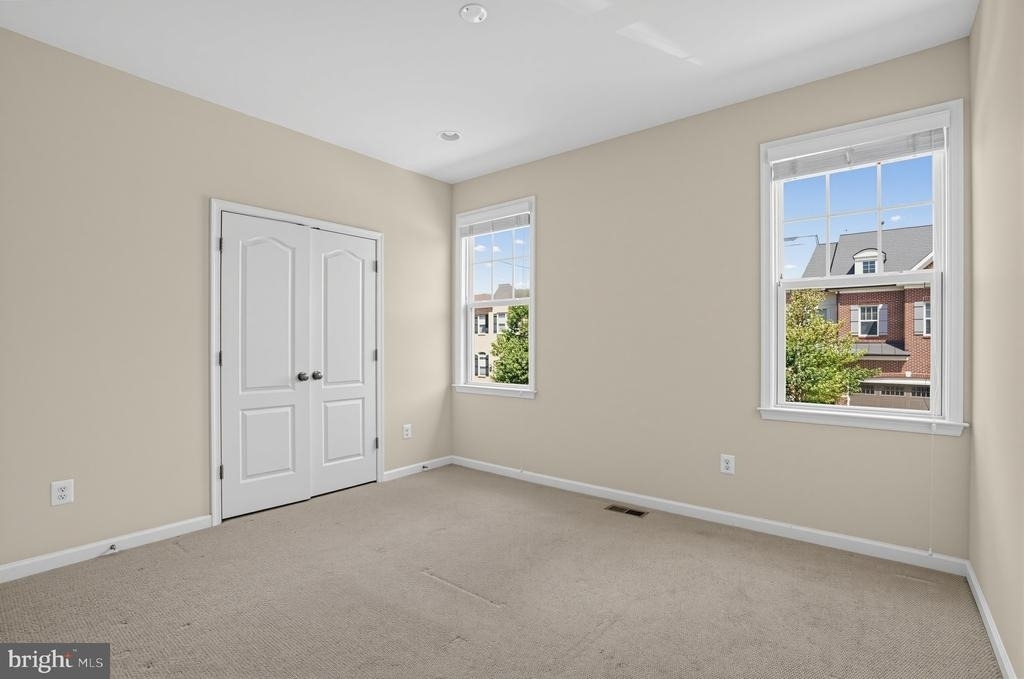 23601 Rose Leigh Terrace - Photo 21