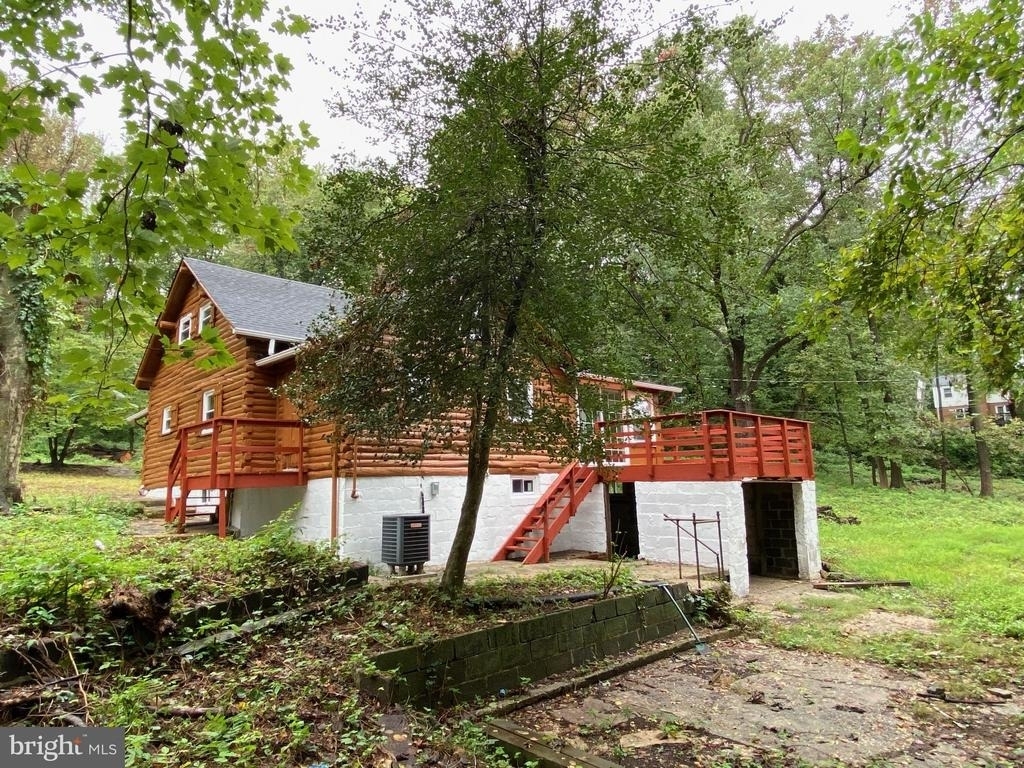 5825 Biscayne Drive - Photo 8