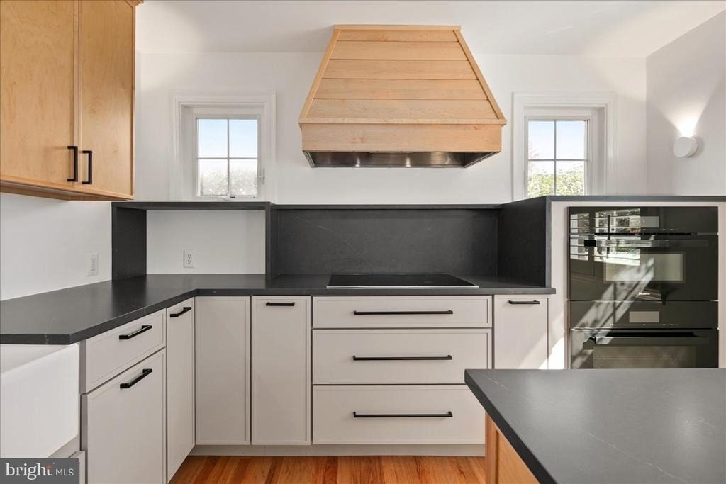 6410 Potomac Avenue - Photo 18