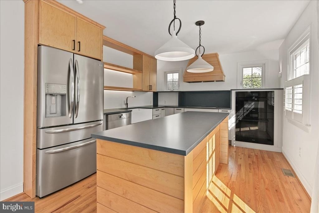 6410 Potomac Avenue - Photo 15