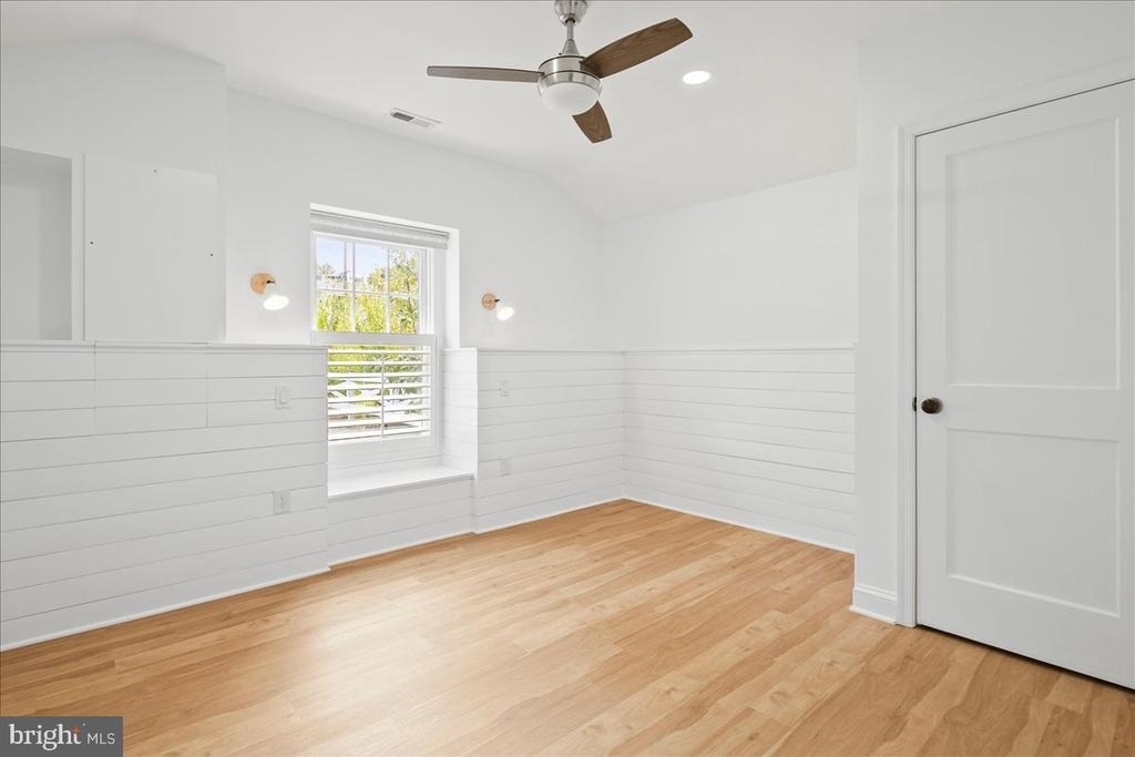 6410 Potomac Avenue - Photo 35