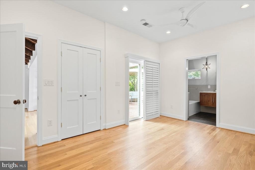 6410 Potomac Avenue - Photo 28