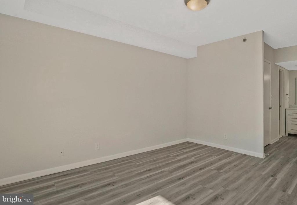 5505 Seminary Road - Photo 30