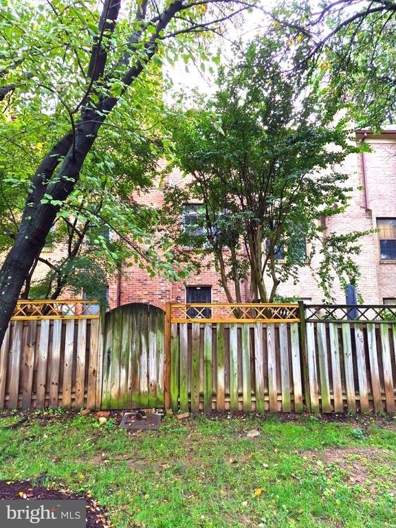 5405 Wycklow Court - Photo 2