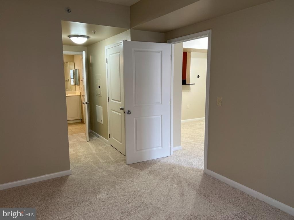 851 N Glebe Road - Photo 14