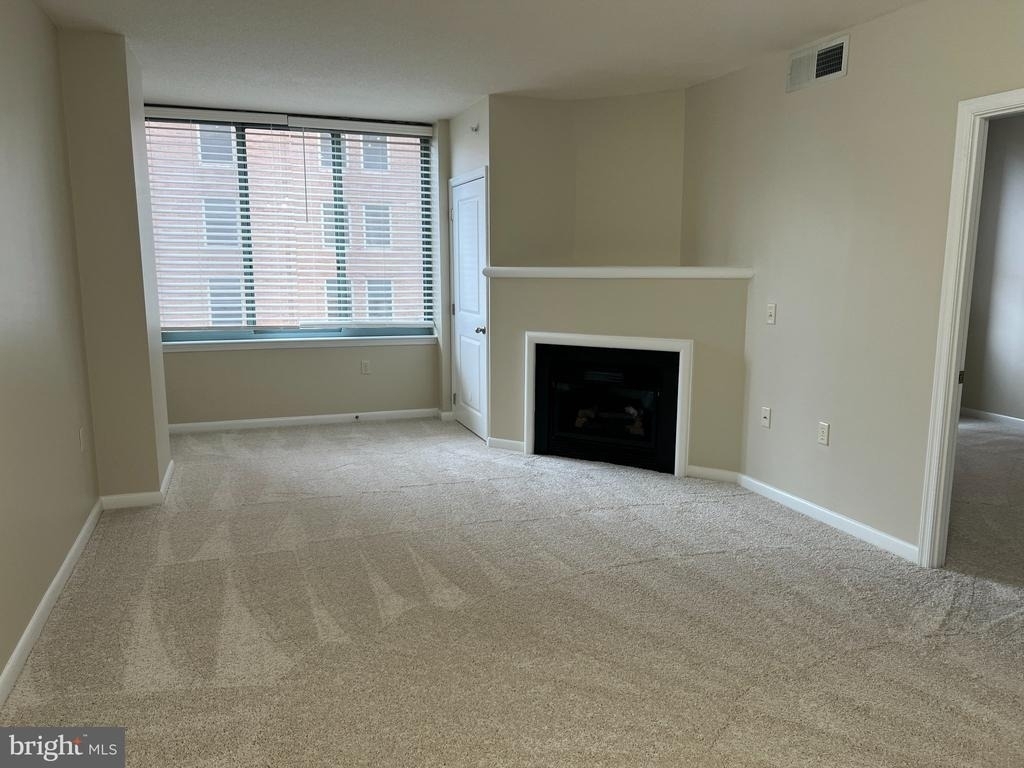 851 N Glebe Road - Photo 11