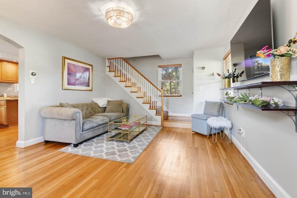 4727 Arlington Boulevard - Photo 3