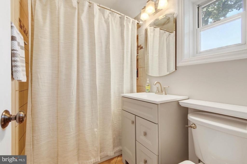 4727 Arlington Boulevard - Photo 9