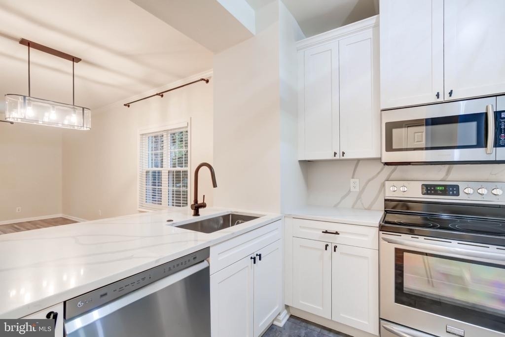 4856 10th Street S - Photo 8
