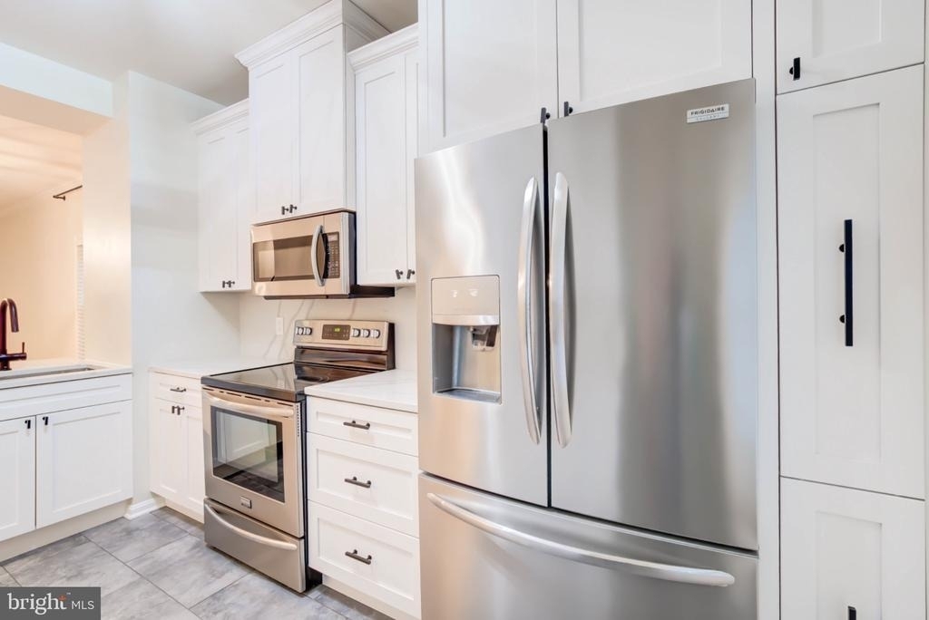 4856 10th Street S - Photo 11