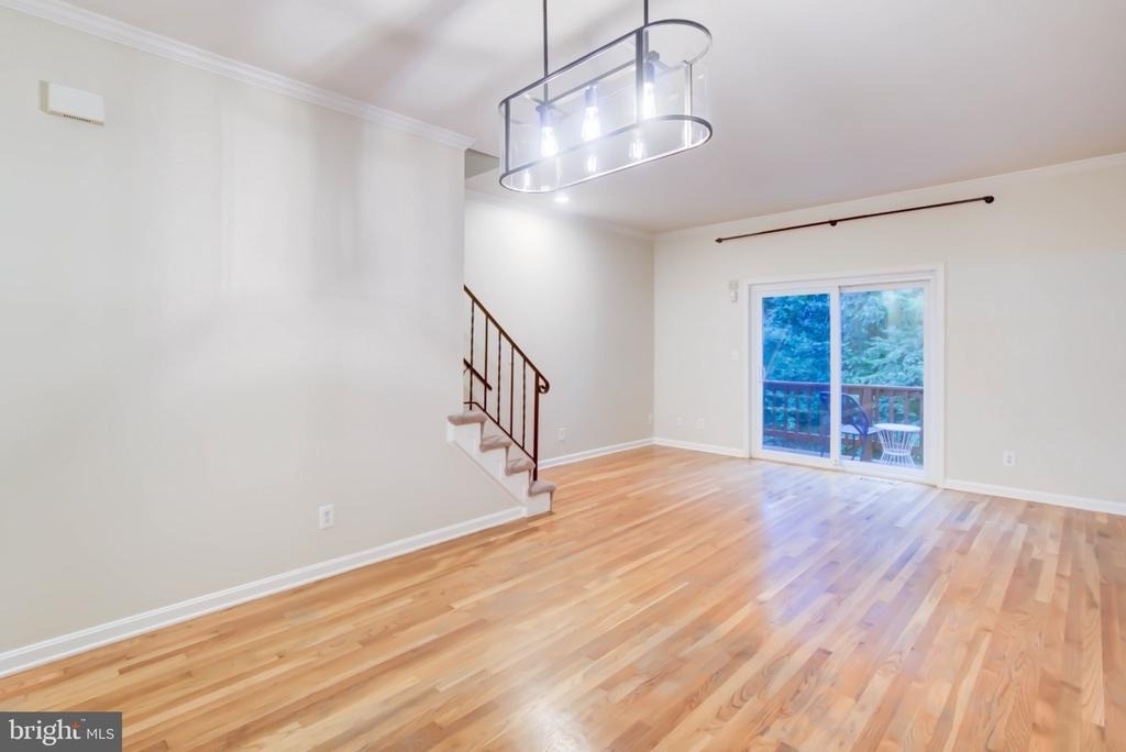 4856 10th Street S - Photo 4