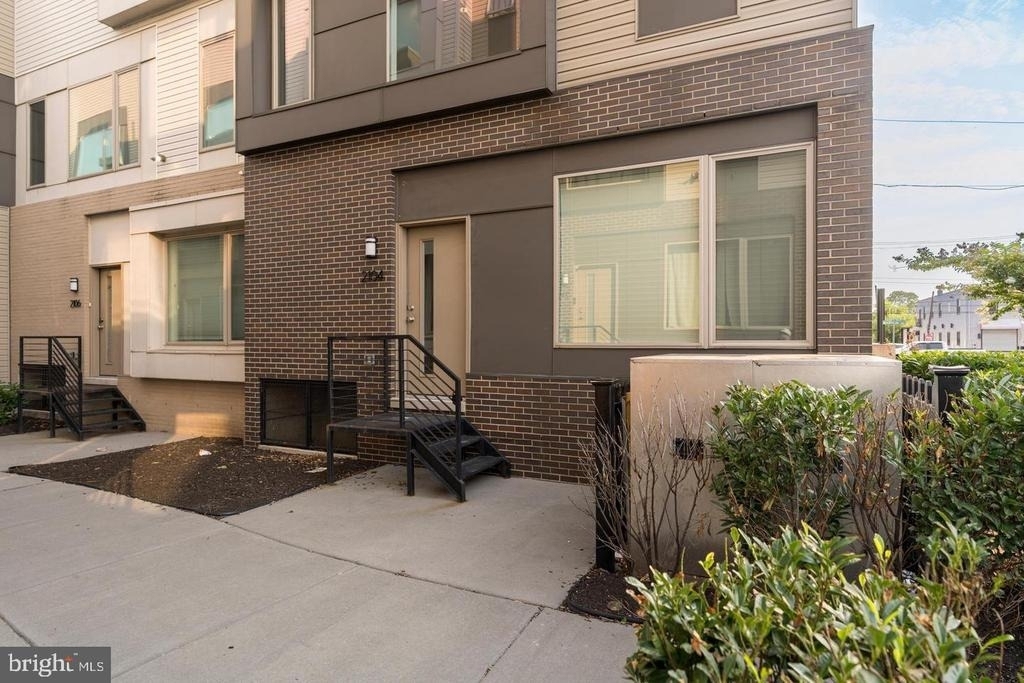 2104 Kensington Walk - Photo 34