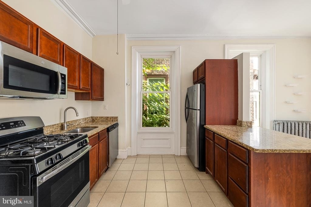 2808 W Girard Avenue - Photo 6