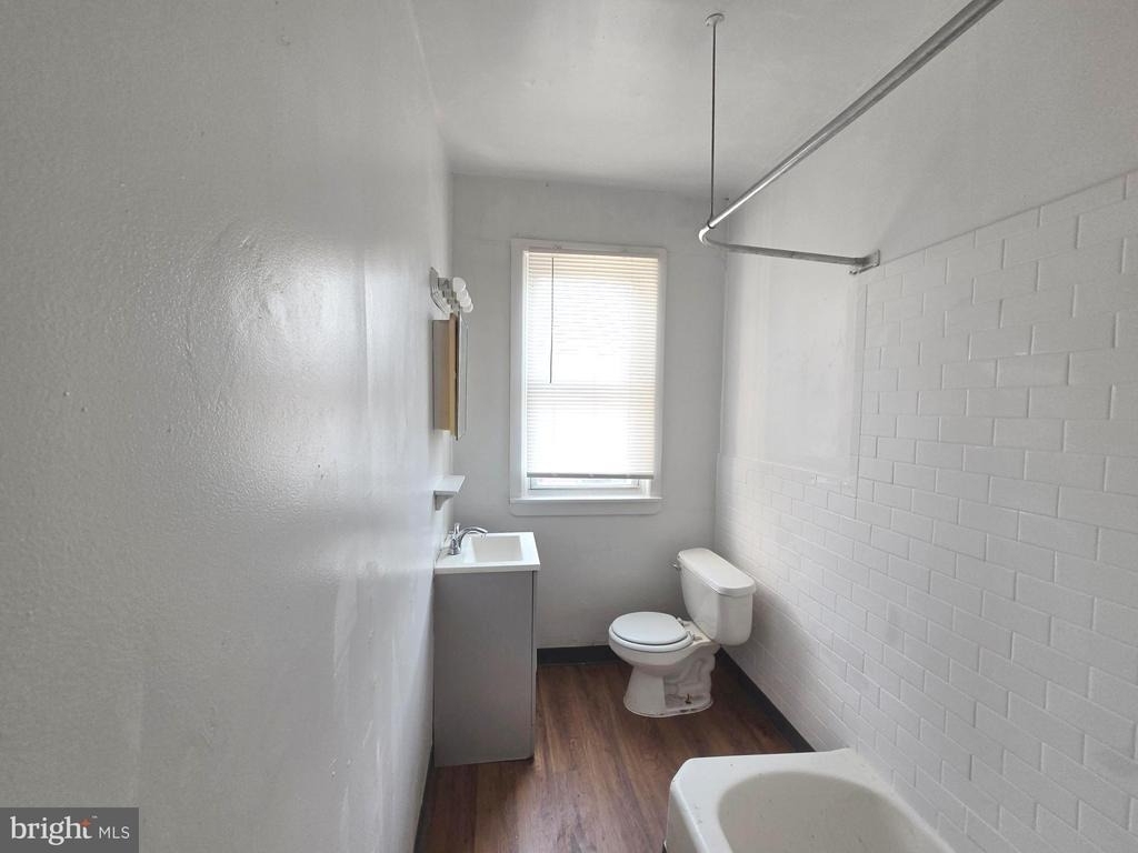 5701 Hadfield Street - Photo 14