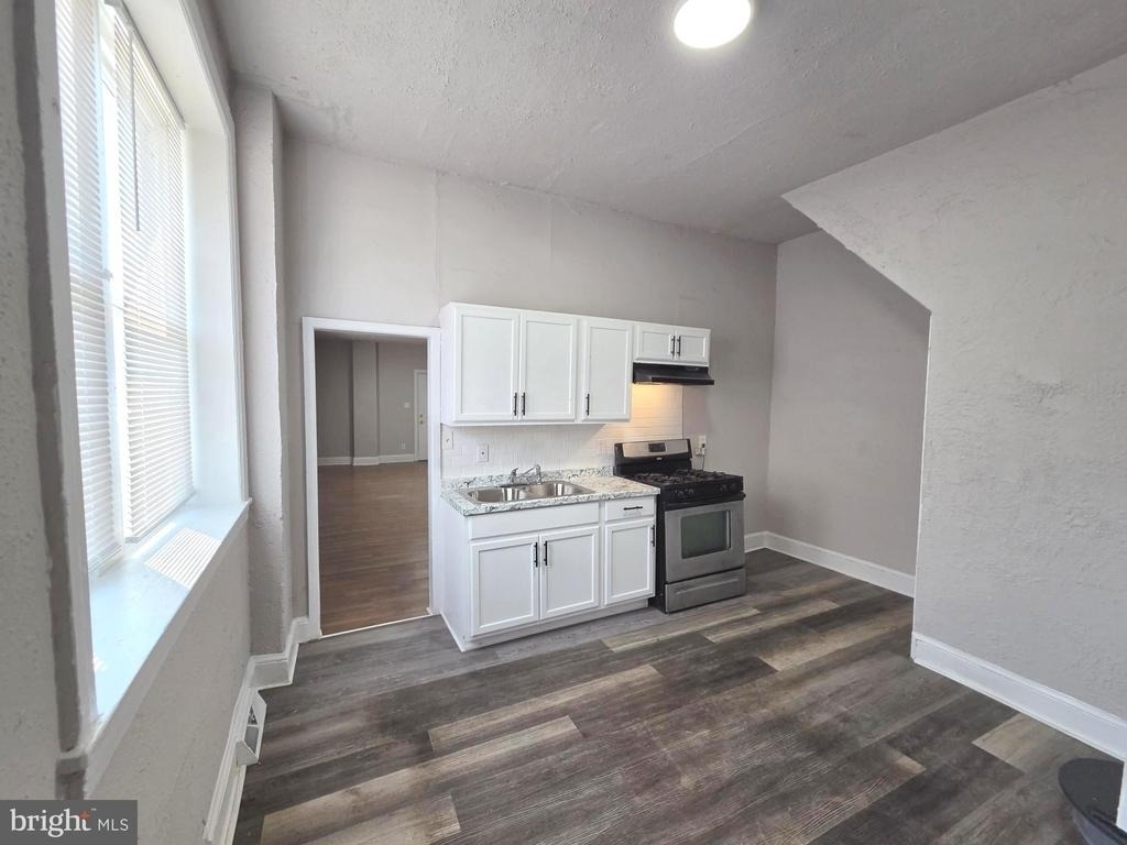 5701 Hadfield Street - Photo 3