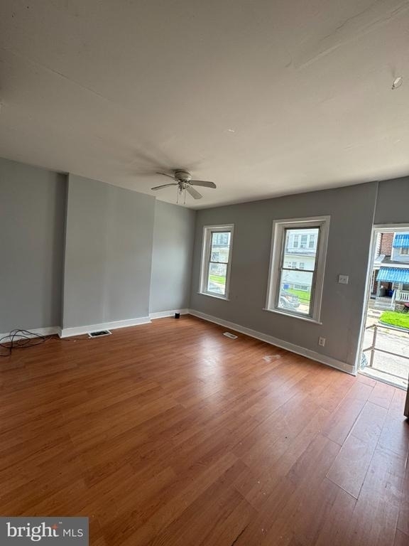 483 E Penn Street - Photo 3