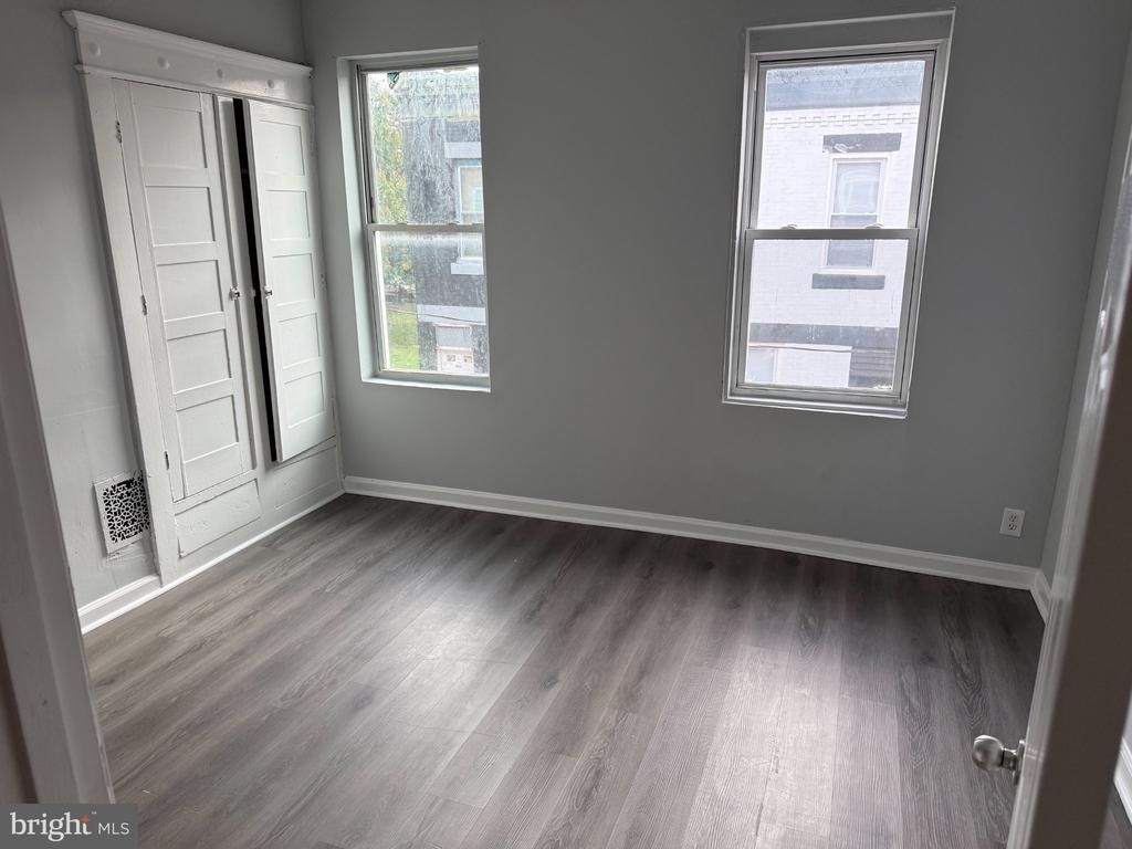 4452 N Gratz Street - Photo 7