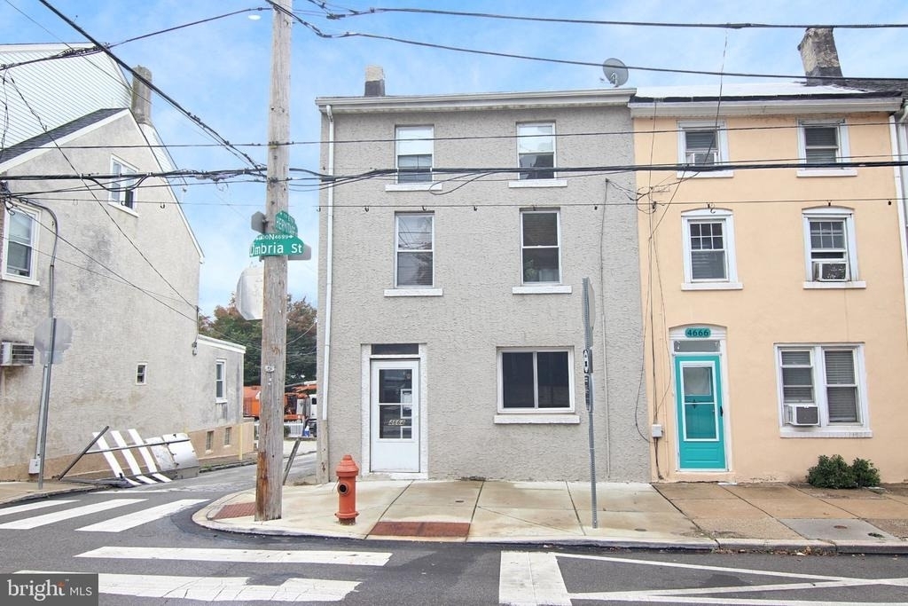 4664 Umbria Street - Photo 0