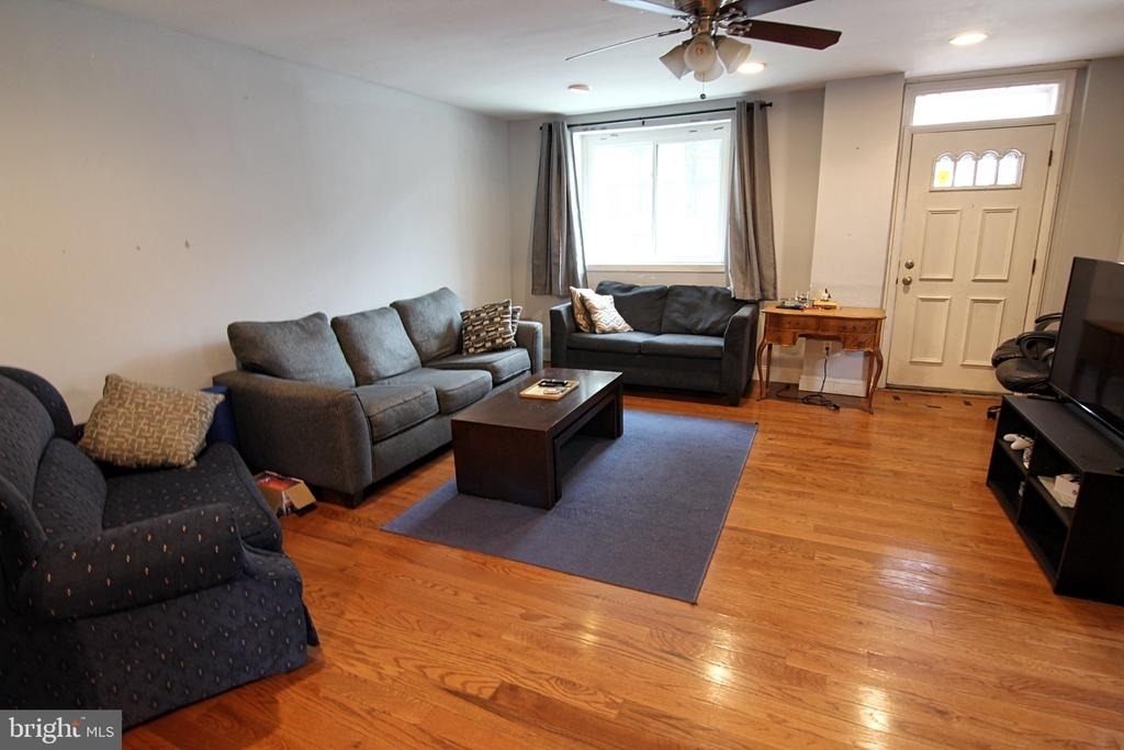 4664 Umbria Street - Photo 2