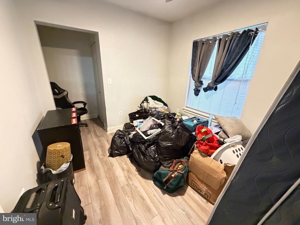 1109 Green Street - Photo 7