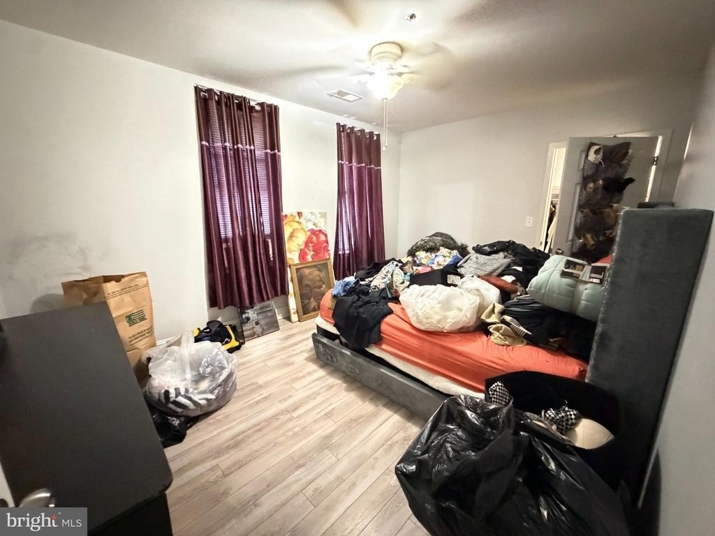 1109 Green Street - Photo 8