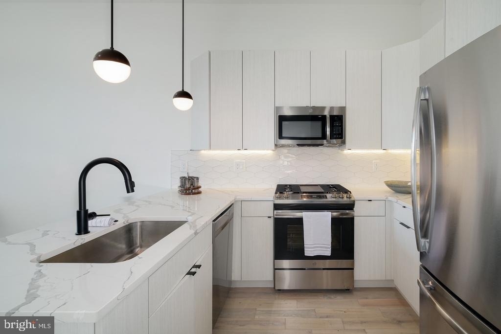 2031 S 20th Street - Photo 7