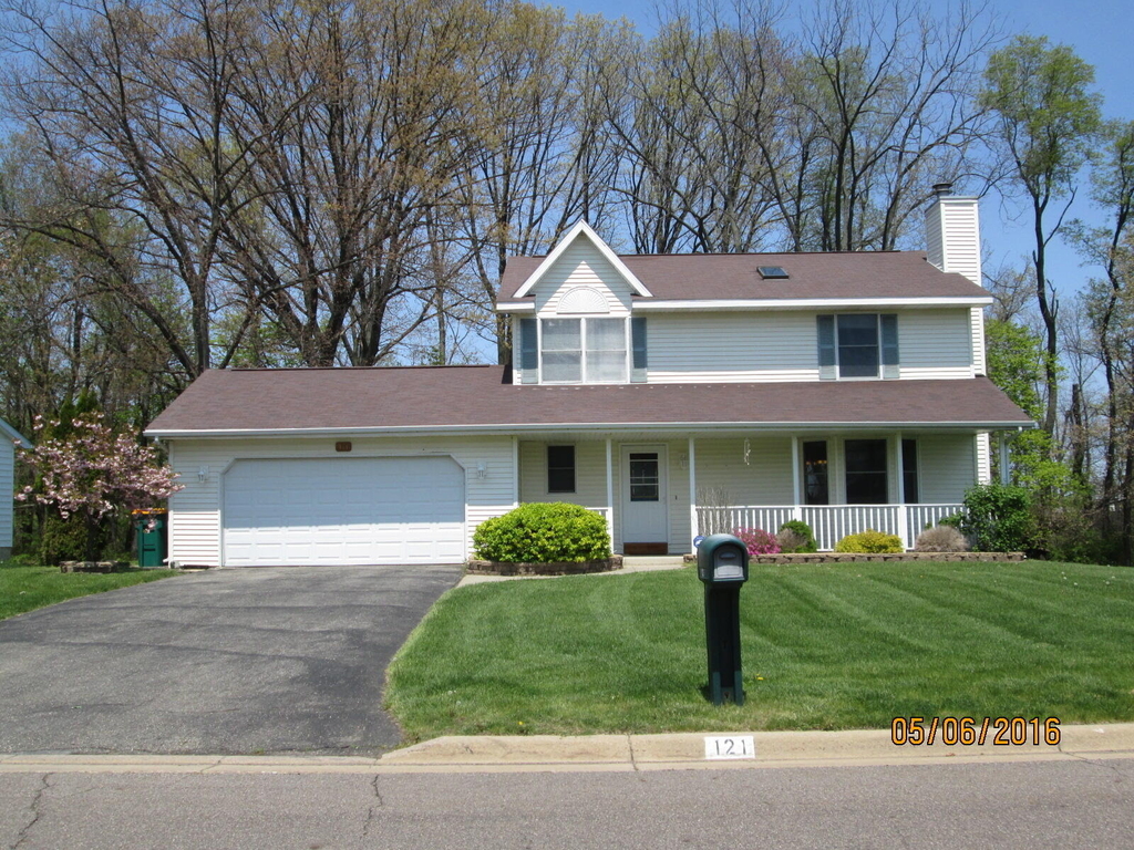 121 Cherrywood Lane - Photo 0