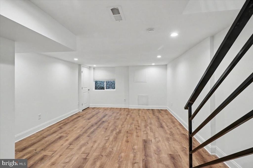 1518 Tasker Street - Photo 10